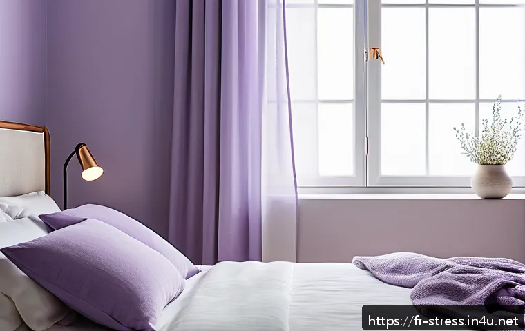 자기 전 스트레스 해소법 - A cozy, softly lit bedroom designed for relaxation, featuring pastel-colored walls in gentle lavende...